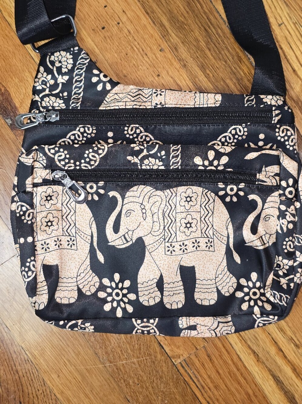 Shoyate Black and Gold Bohemian Elephant Nylon Crossbody Bag Like New